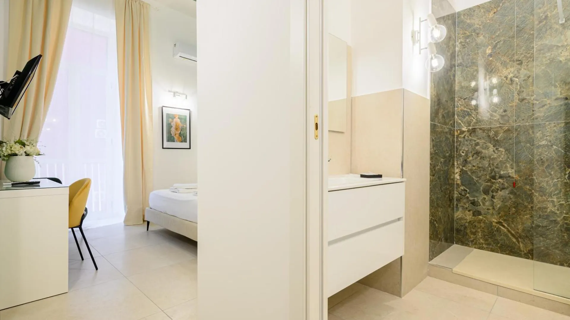 Into Mann Hotel Naples Italy