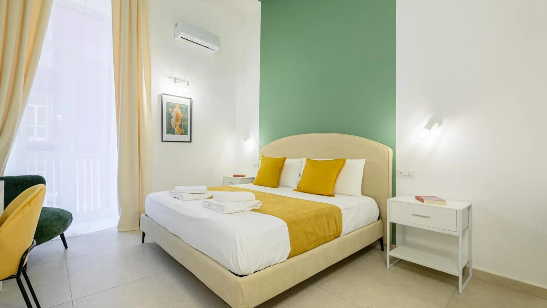 Guest house Into Mann Hotel Naples